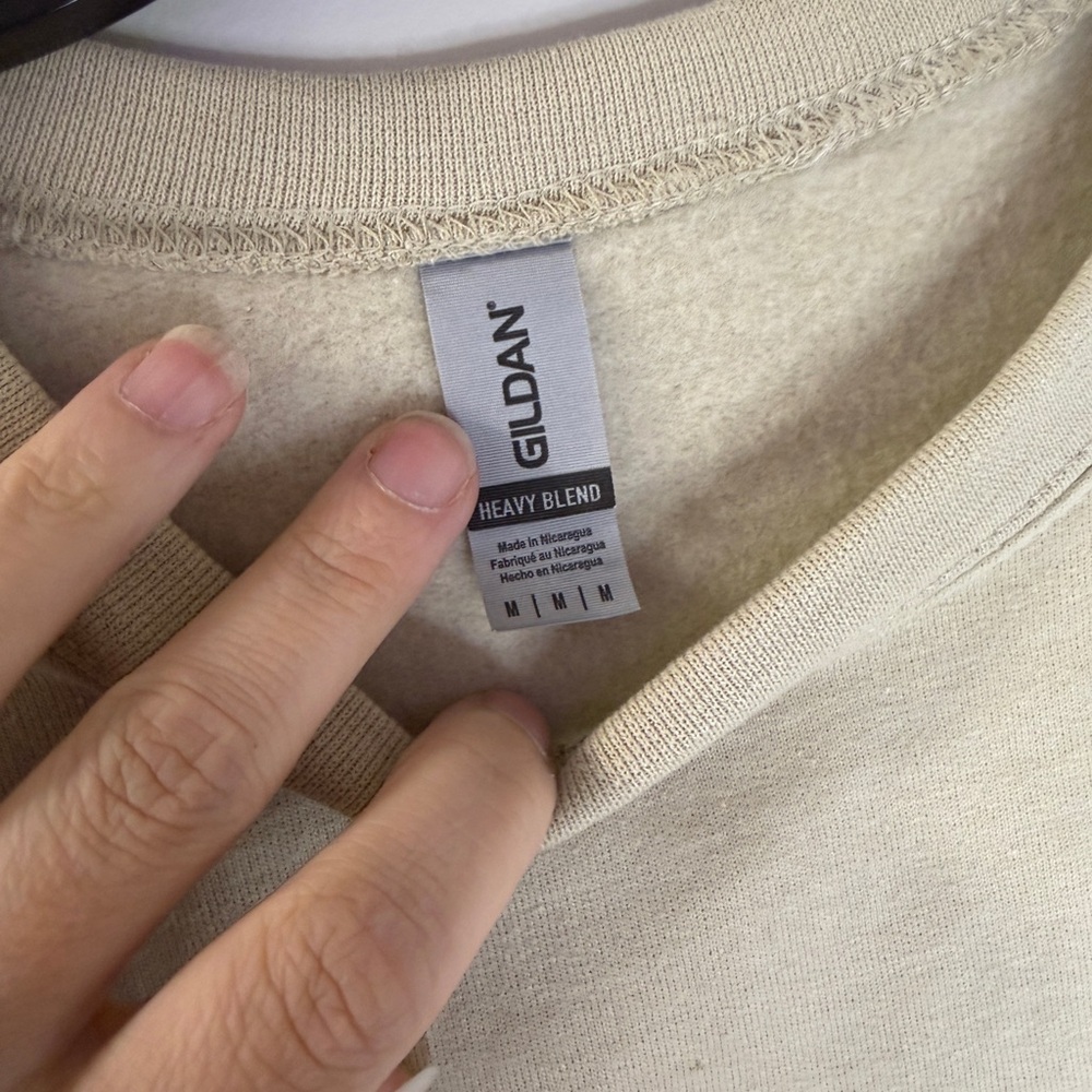 Gildan Cream Heavy Blend Crewneck Sweatshirt - Picture 3 of 5